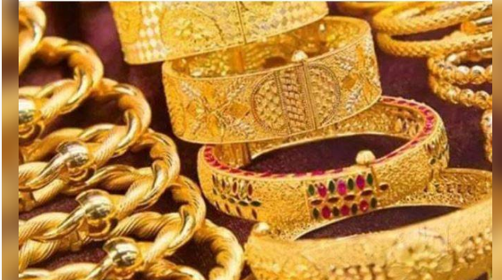 Gold price increases by Rs13,700, jumps to Rs471,936 per tola in Pakistan