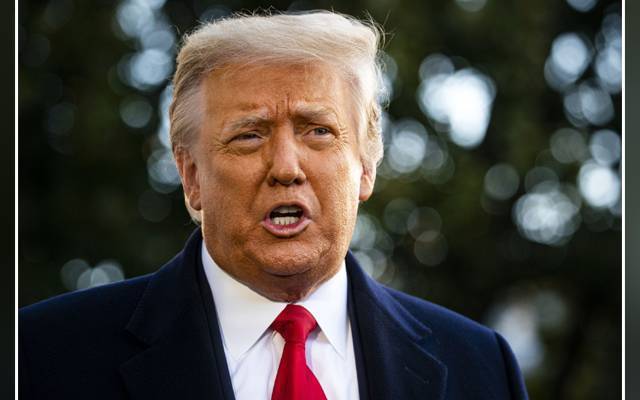Iran 'completely collapsing' ahead of US sanctions, claims Trump