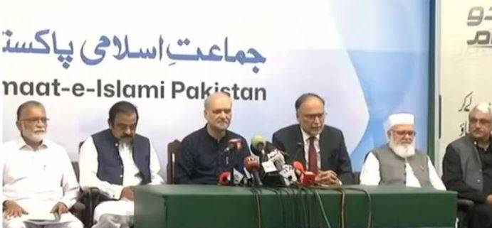 Govt, JI agree to begin formal talks on issue of fuel levy, inflation and provision of public relief 