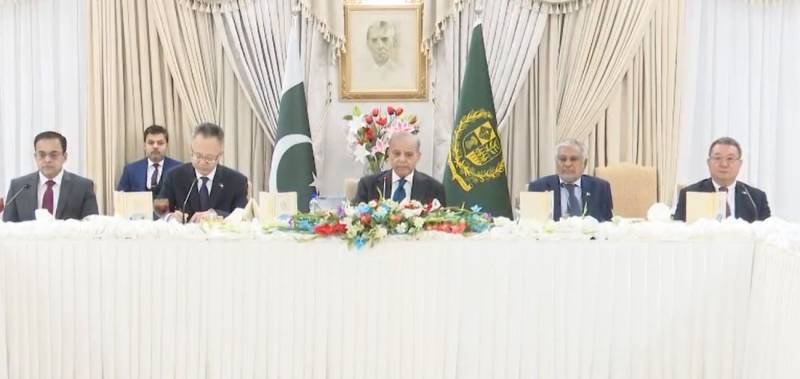 In meeting with ADB VP, PM Shehbaz reaffirms govt’s commitment to long-term economic transformation