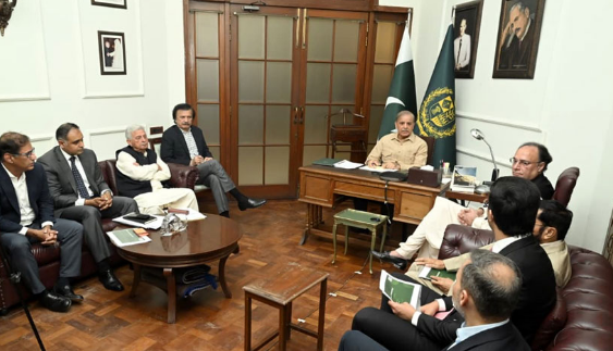 Rs3 billion risk pool to boost export credit access for SMEs: PM Shehbaz 