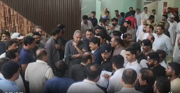 Interior Minister Naqvi orders reforms during surprise visit to CDA Facilitation Centre