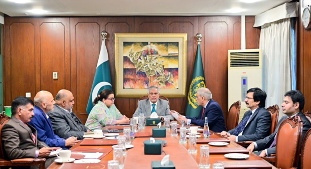 DPM Dar says improving public service delivery through technology is govt's top priority 