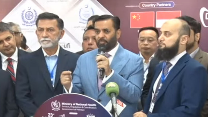 Mustafa Kamal reaffirms govt's commitment to bring health sector at par with international standards