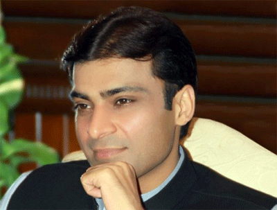 Hamza Shehbaz’s family head to London 
