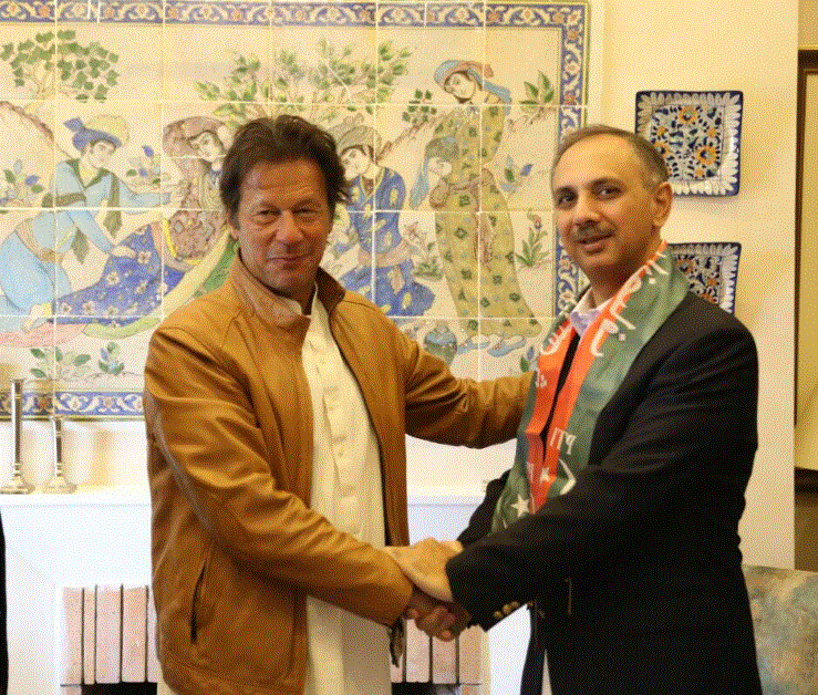 Former state minister Omar Ayub Khan joins PTI