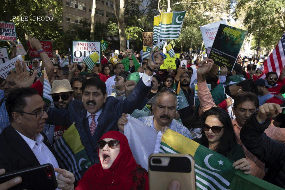 Kashmiris, Pakistanis, Sikhs stage protest against Modi's address in UN